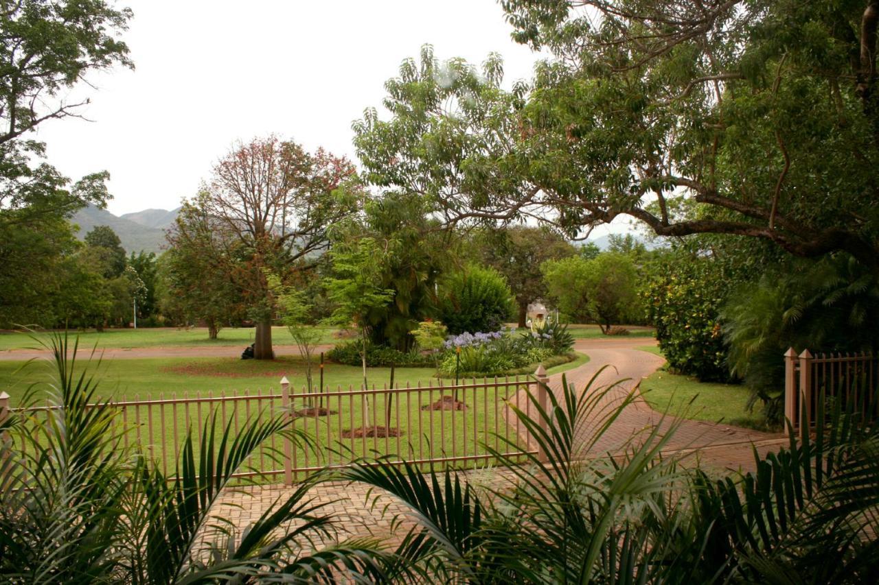 Selati 103 Guest Cottages Malalane Kültér fotó