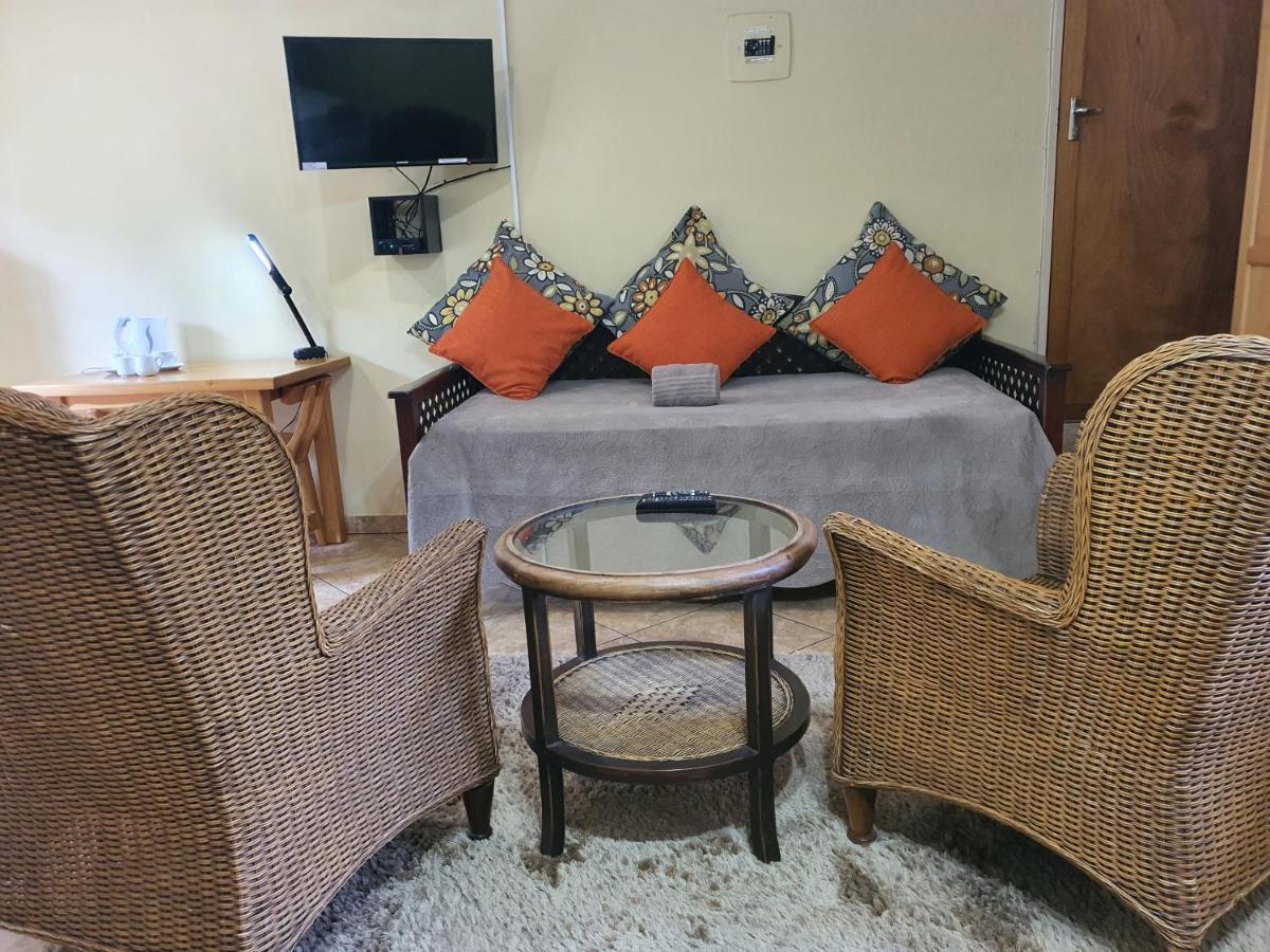 Selati 103 Guest Cottages Malalane Kültér fotó