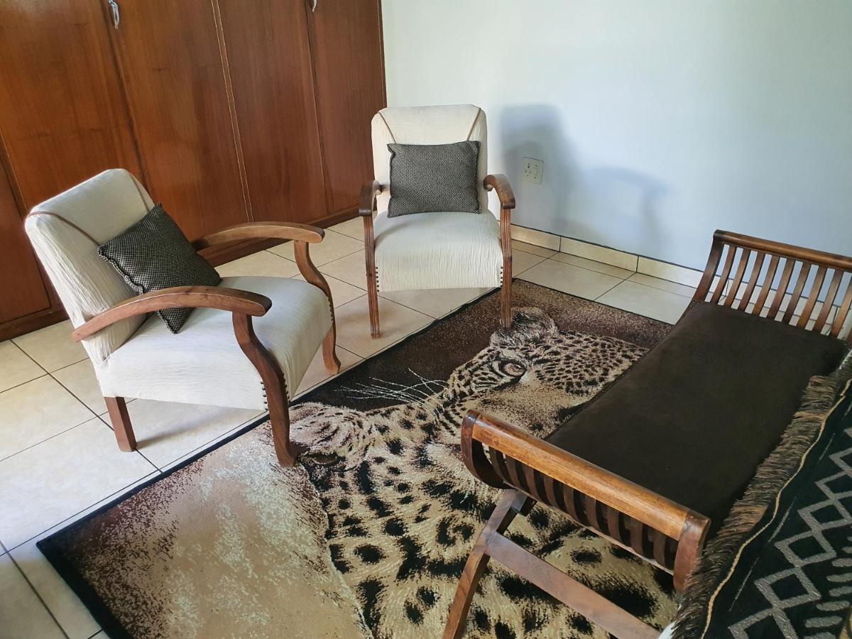 Selati 103 Guest Cottages Malalane Kültér fotó
