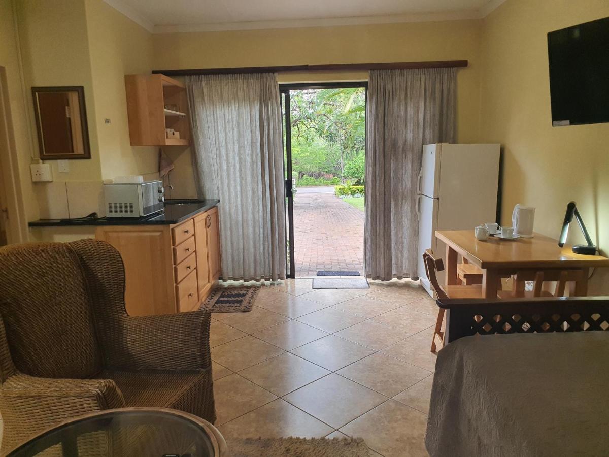 Selati 103 Guest Cottages Malalane Kültér fotó