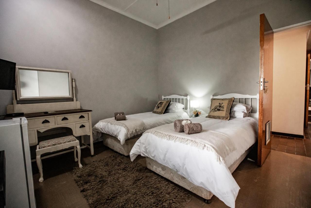 Selati 103 Guest Cottages Malalane Kültér fotó
