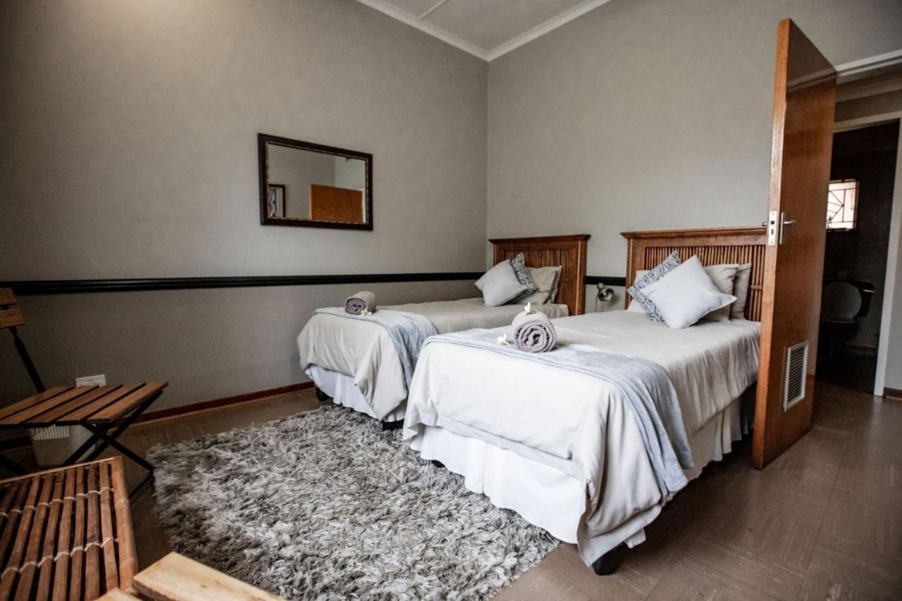 Selati 103 Guest Cottages Malalane Kültér fotó